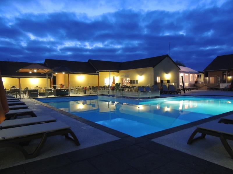 Camping L'Arada Parc Hotel Sonzay Exterior foto