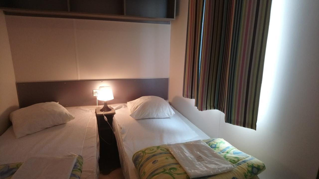 Camping L'Arada Parc Hotel Sonzay Exterior foto