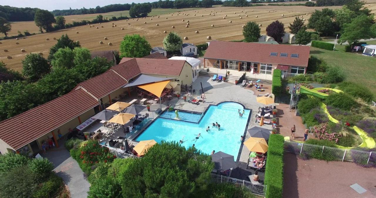 Camping L'Arada Parc Hotel Sonzay Exterior foto